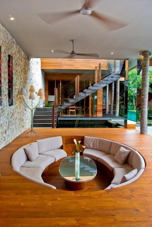 Eko Villa Seminyak - Tropical Villa, Walk To Beach Екстериор снимка