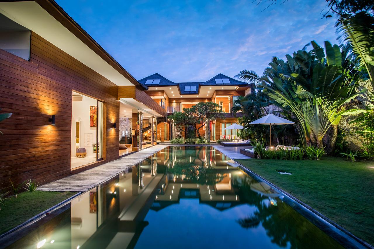 Eko Villa Seminyak - Tropical Villa, Walk To Beach Екстериор снимка