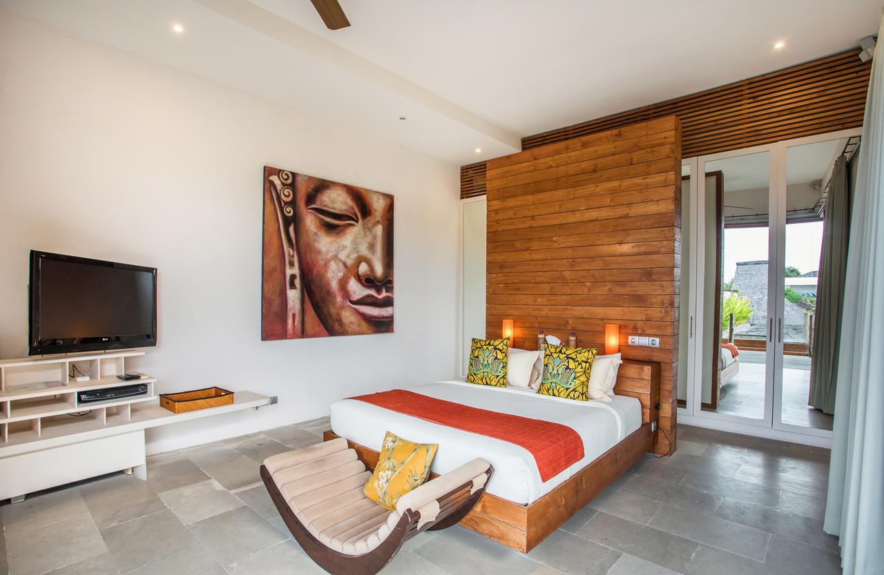 Eko Villa Seminyak - Tropical Villa, Walk To Beach Екстериор снимка