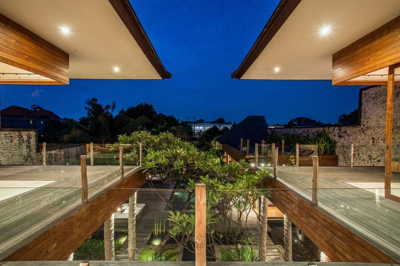 Eko Villa Seminyak - Tropical Villa, Walk To Beach Екстериор снимка
