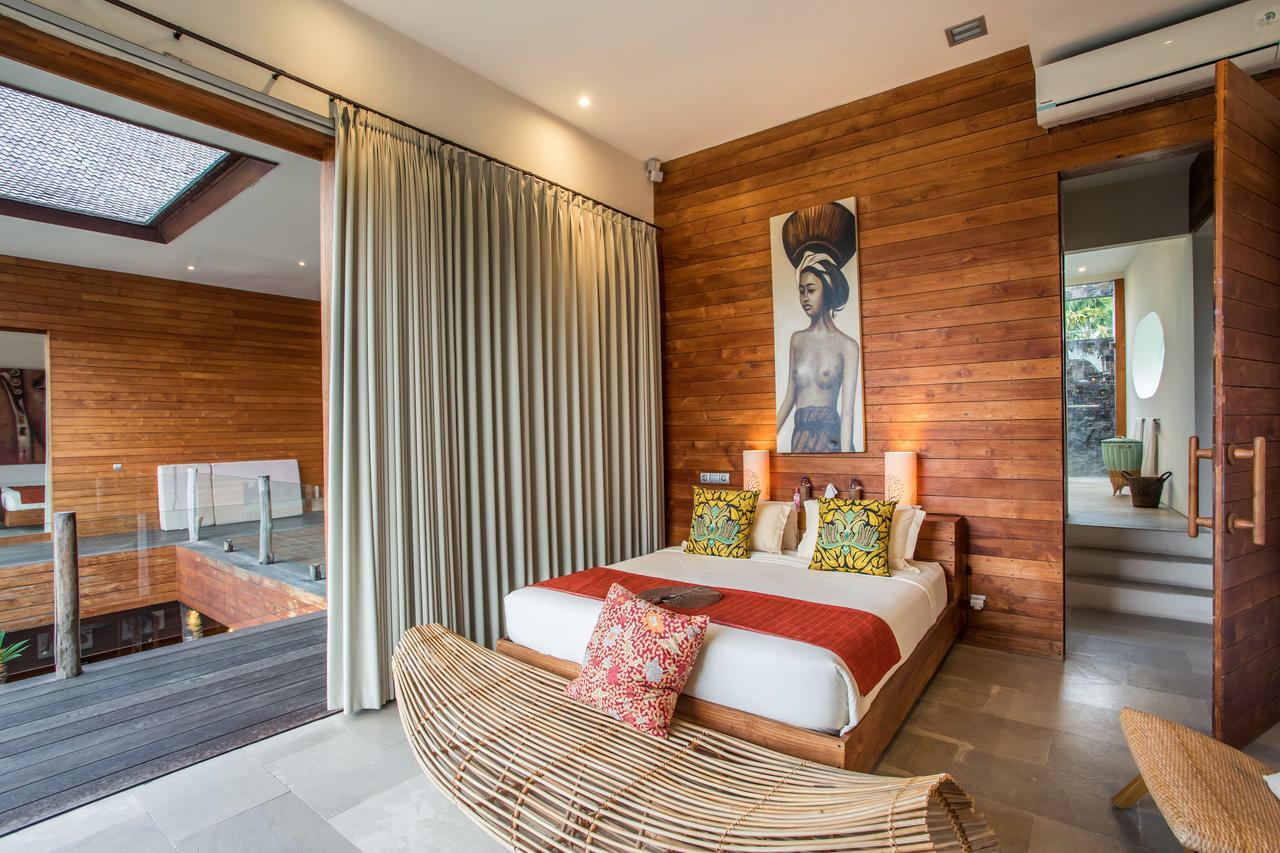 Eko Villa Seminyak - Tropical Villa, Walk To Beach Екстериор снимка