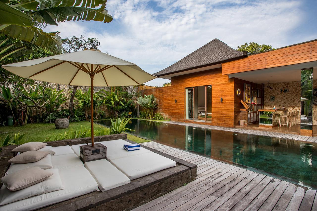 Eko Villa Seminyak - Tropical Villa, Walk To Beach Екстериор снимка