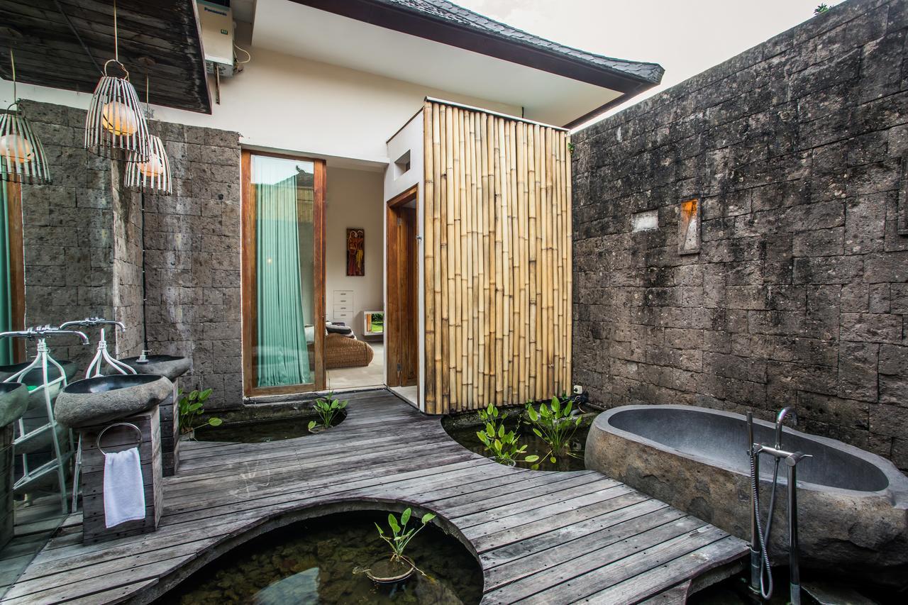 Eko Villa Seminyak - Tropical Villa, Walk To Beach Екстериор снимка